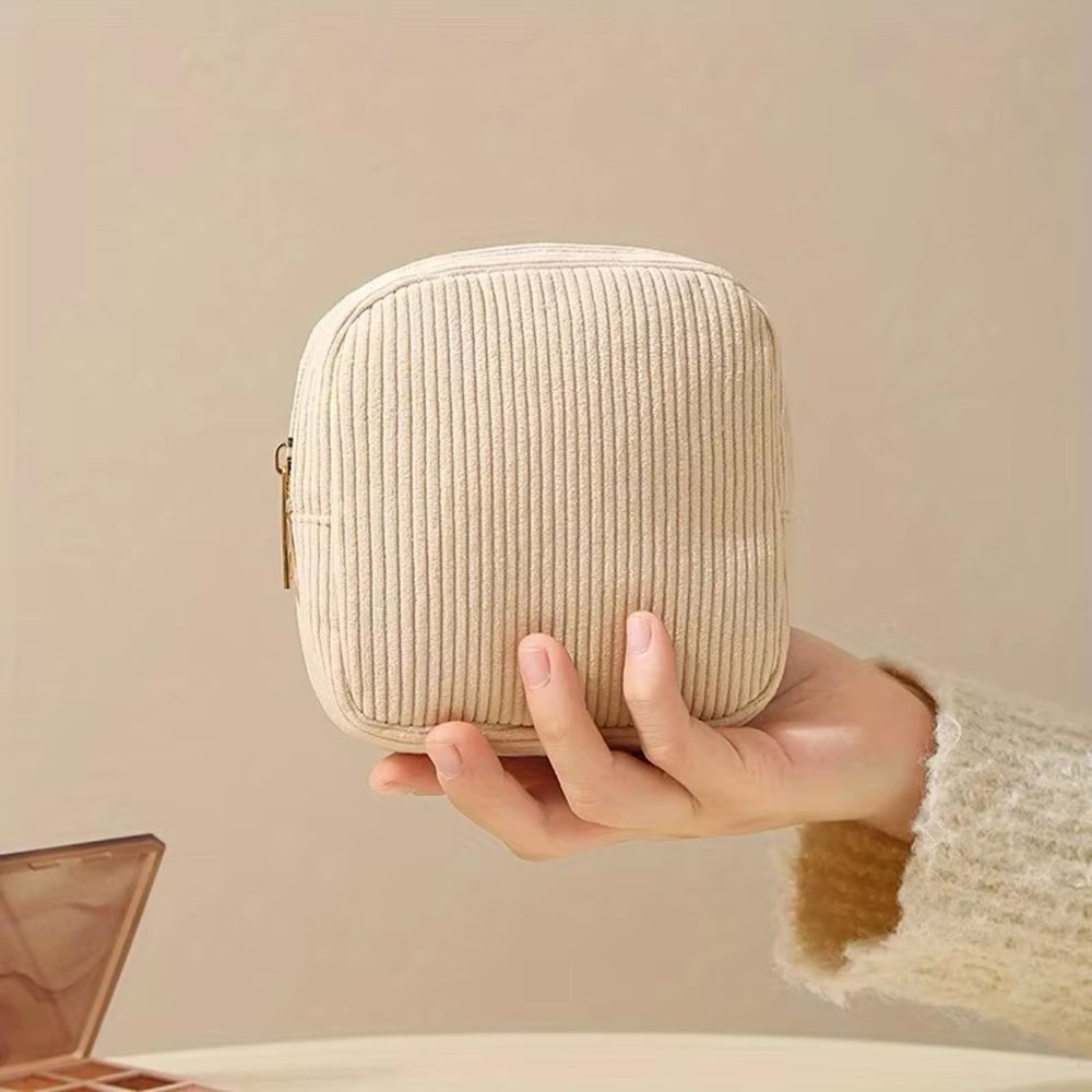 大容量サニタリーパッドバッグ 化粧品・口紅収納バッグ 下着・ - Travel Accessories Organizer Bag のレビューと価格