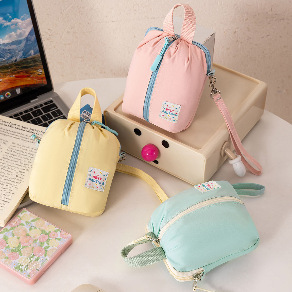 下着靴下収納バッグ小型で持ち運び可能な旅行用化粧品収納バッグ - Travel Accessories Organizer Bag のレビューと価格