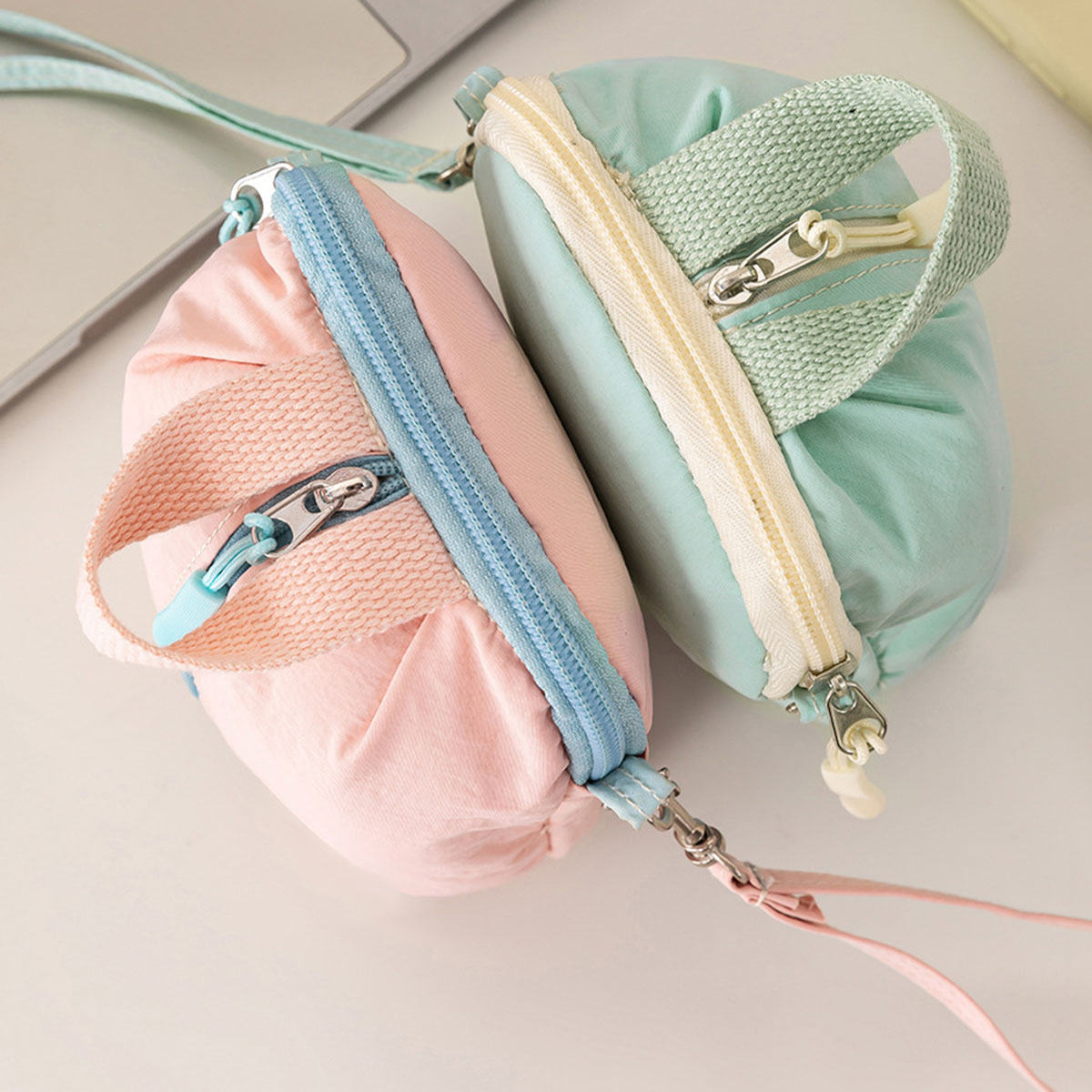 下着靴下収納バッグ小型で持ち運び可能な旅行用化粧品収納バッグ - Travel Accessories Organizer Bag のレビューと価格