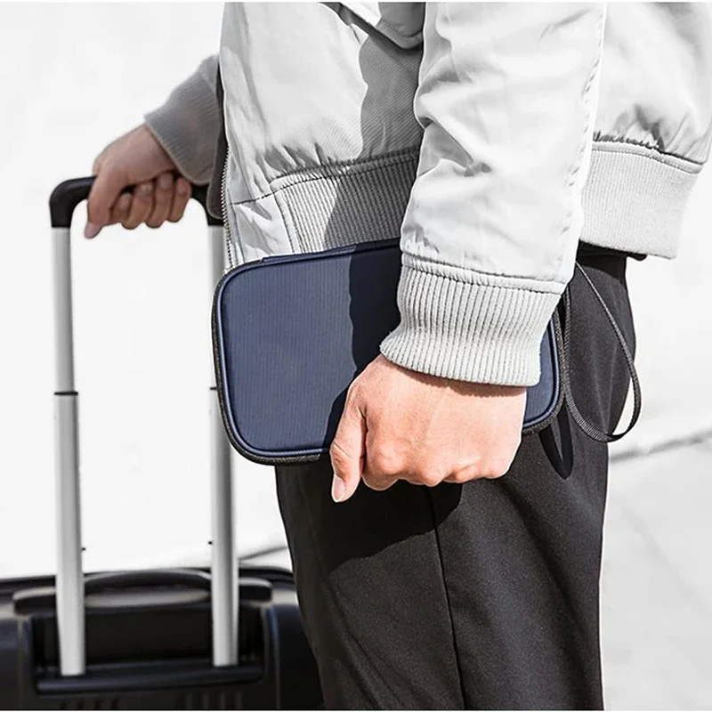 軽量ファミリートラベルパスポートカバーウォレットジッパー付き - Travel Accessories In Bulk のレビューと価格
